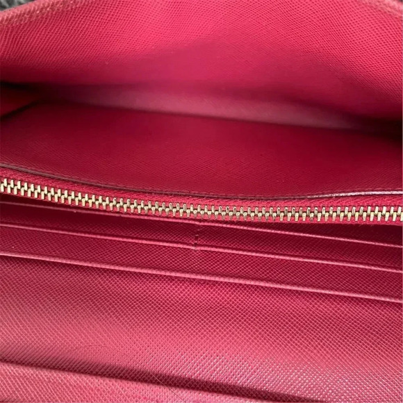 Prada Women's Pink Saffiano Leather Bow Wallet - Picture 6 of 7